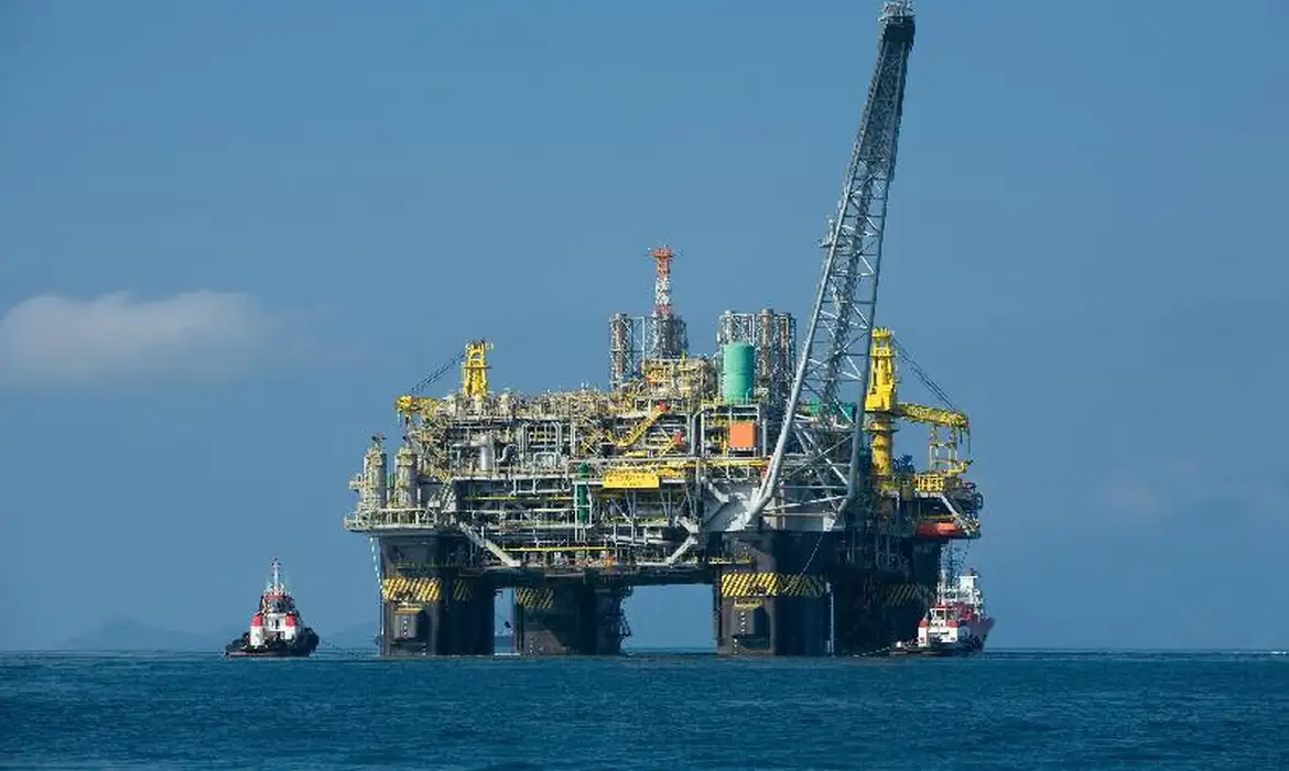 STF mantém norma do Conama sobre emissão de poluentes por plataformas de petróleo eletrificadas